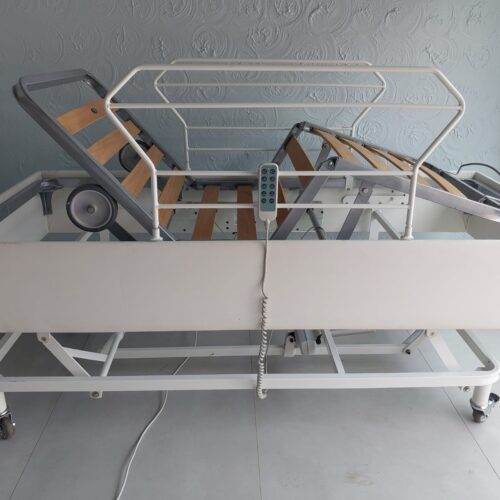 Camas hospitalares usadas para venda